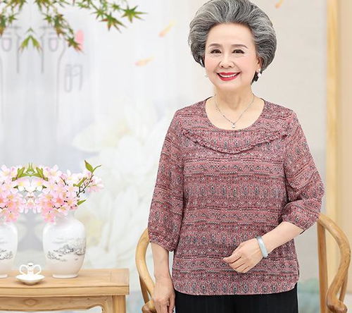 今年妈妈都爱上了这几款中老年女装,优雅大方又凉爽,特别显年轻