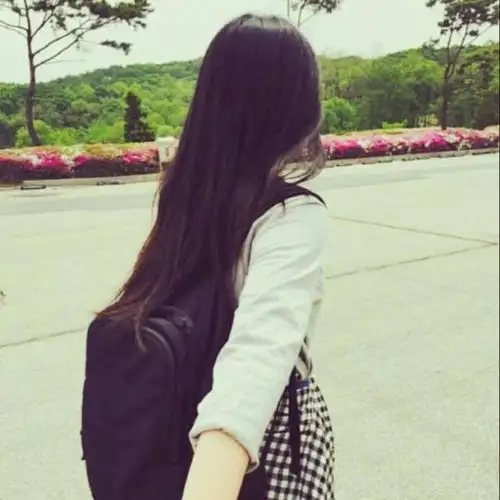 微信40岁女人的头像背影雍锦府