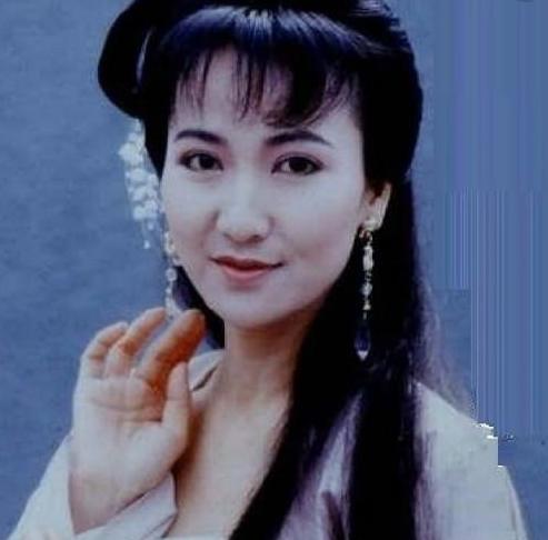 年轻时关之琳的颜绝对秒杀陈美琪,差5岁的两人如今却不是这样