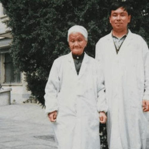 100岁老人的头像图片大全高龄化