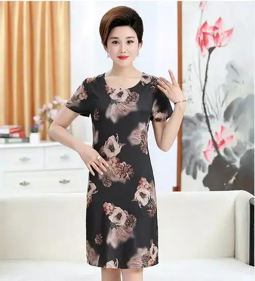 适合3560岁妈妈们的连衣裙,显瘦显气质,轻松减龄10岁