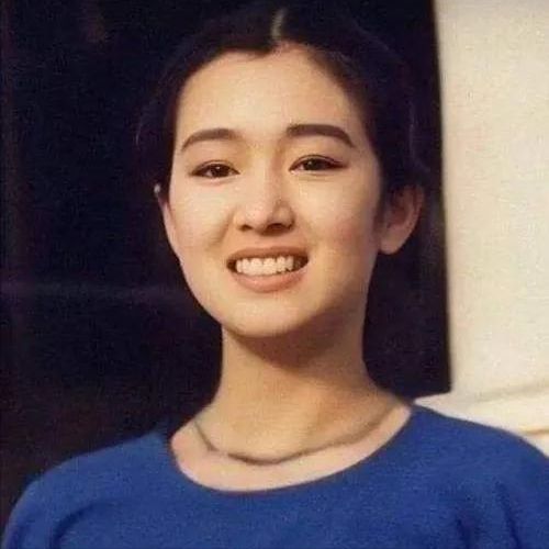 演员巩俐谈张艺谋4次落泪,真爱却另有其人,如今嫁七旬老人