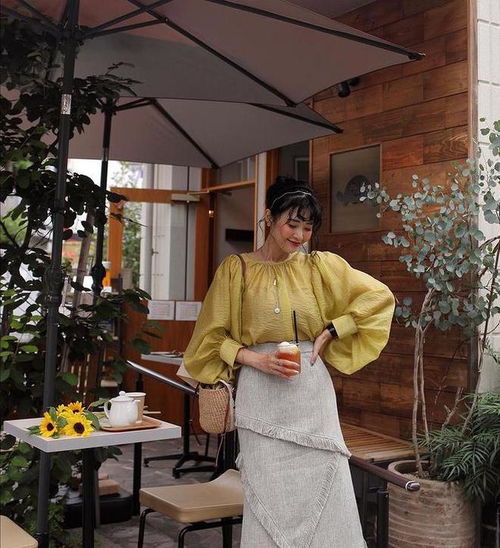 建议40岁的女人,这5类衣服少穿,显老没气质,还常被人说显廉价