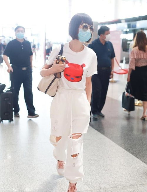 50岁胖女人头像卡通面包服