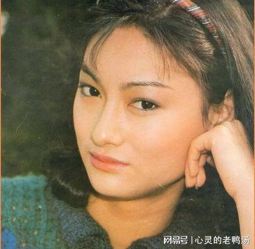 惠英红曝妈妈是童养媳,被婆婆虐待,老年痴呆后唯一记住了恨