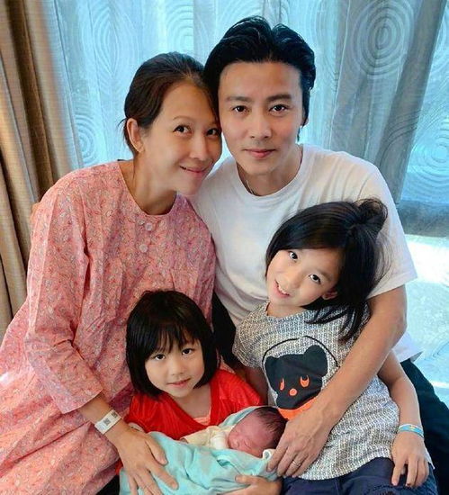 45岁中年妇女用的头像婚姻