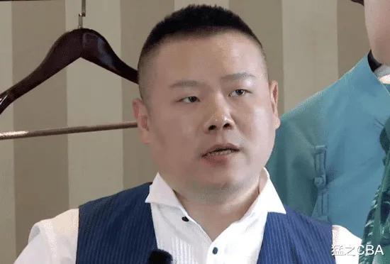 综艺德云斗笑社云字是亲戚和家臣,鹤字是骨干,九霄是员工