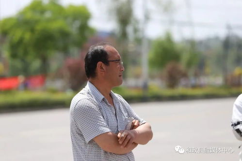 请您查收一份和政县高考表情包