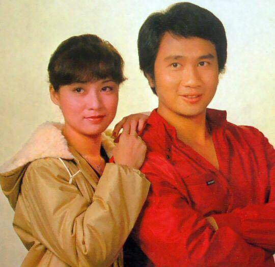 69岁香港男演员悼念亡妻男人没老婆管的时候,就是最危险的时候