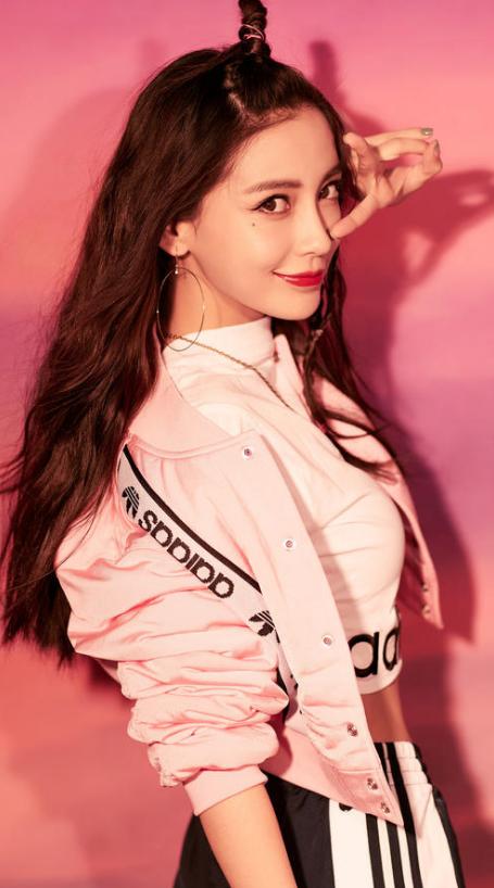 杨颖angelababy的表情包俏丽