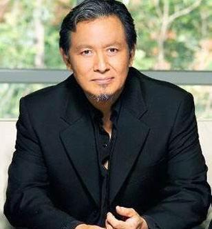 老年人头像男70岁石磊