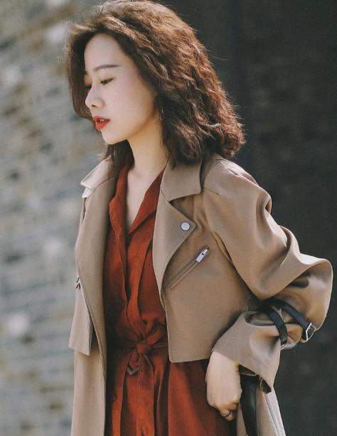女人一旦过了40岁,建议远离这3种大妈发型另外3种更洋气