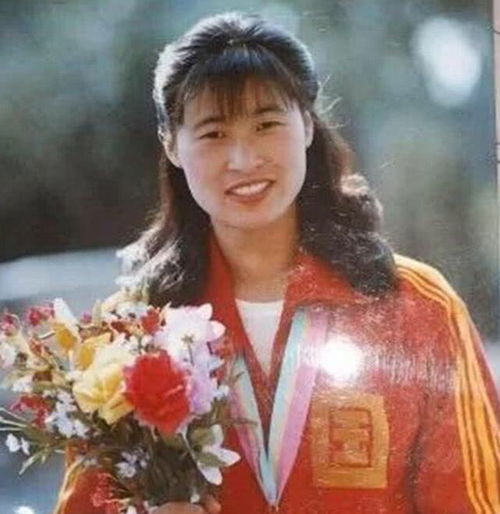 奥运冠军30岁退役,为给女儿治病选择移民,08年自费10万回国参赛