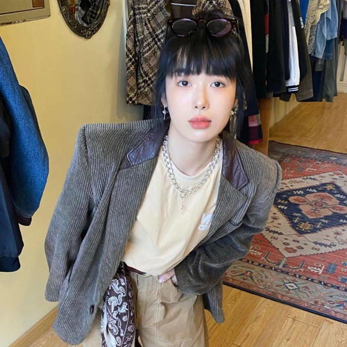 60多岁老人的微信头像小凤