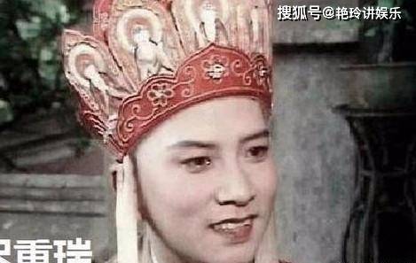 笑到抽筋穿帮镜头,陈乔恩你这个舌头戏也太多了吧,真的秀