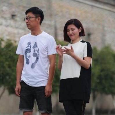 天津大妈林永健17岁入行,33岁娶最美军花,奋斗20年终成名