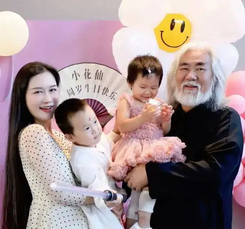 杜星霖2段婚姻,一婚嫁大20岁台湾富商,二婚嫁大31岁张纪中