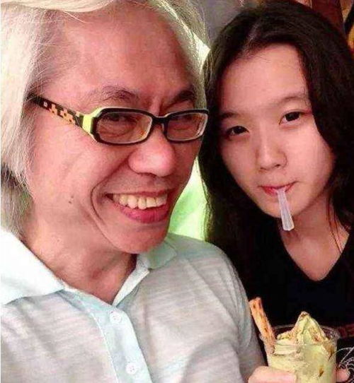 爷孙恋婚后现状,嫁大40岁老公,与全家决裂,怀孕后就后悔了