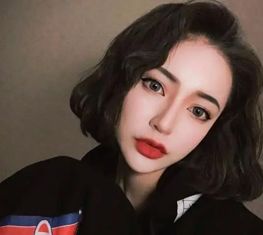 没谈过恋爱的女孩,身上有这3个表现,网友很真实