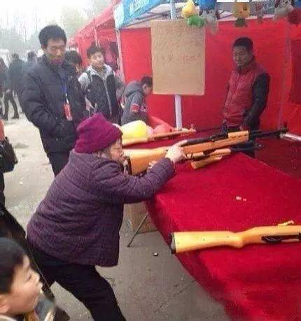 大妈们可厉害了