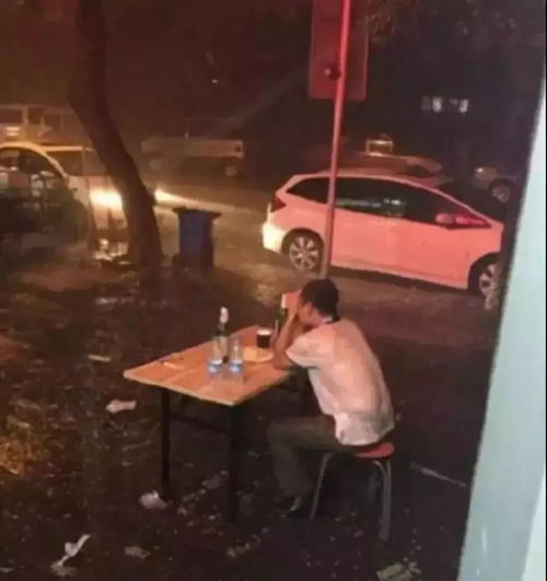 被生活搞死的每一天,我都在大排档活了过来