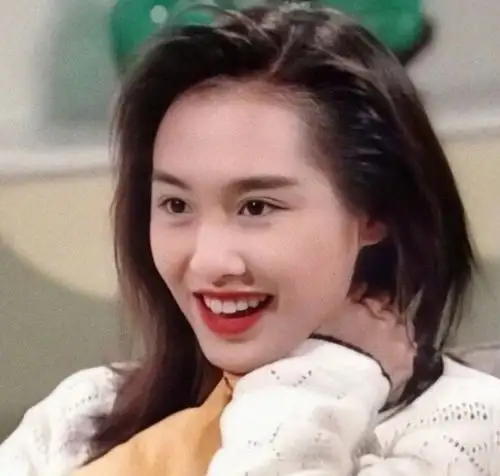 五十岁美女头像在哪里山口百惠
