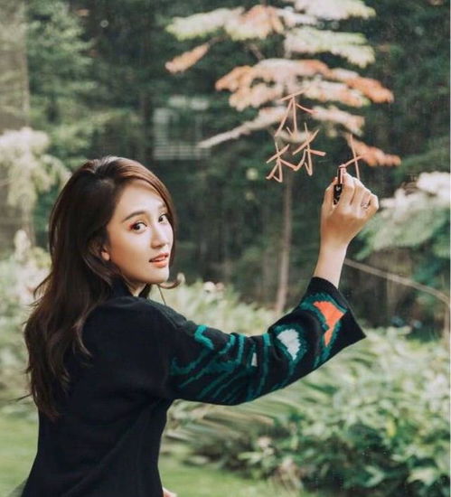 陈乔恩上节目鞋子没拉拉链,看到她的透明袜,网友不勒吗