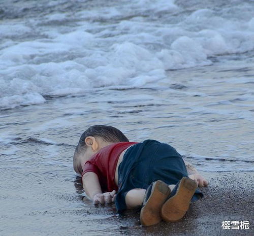 2019年,偷渡父女被发现溺亡在美墨边境2岁娃还搂着爸爸脖子