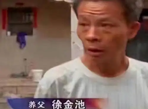 人贩子当面杀死母亲,他花了19年时间找到家,却发现再也回不去
