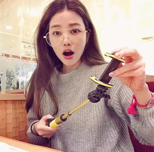 逆龄典范台湾女演员40多岁少女感十足,更恐怖的是她一家都超美身材超棒