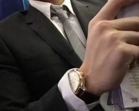 用上半身思考的男人,真的很性感
