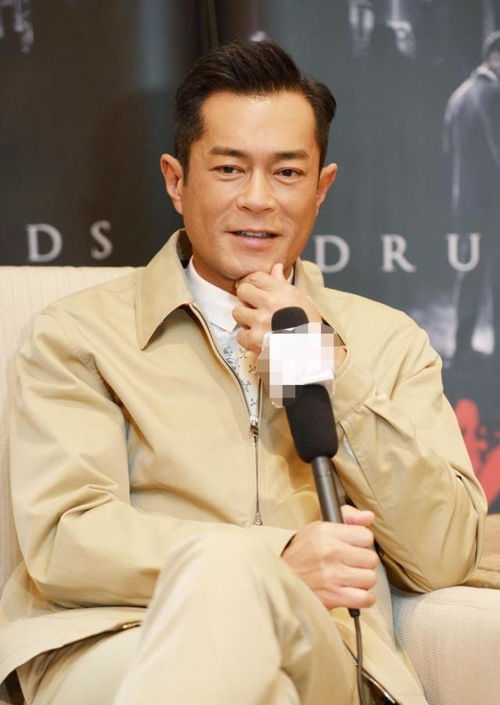 张家辉被钱嘉乐嘲讽普通话不好,张家辉开口自我介绍偶系渣渣辉