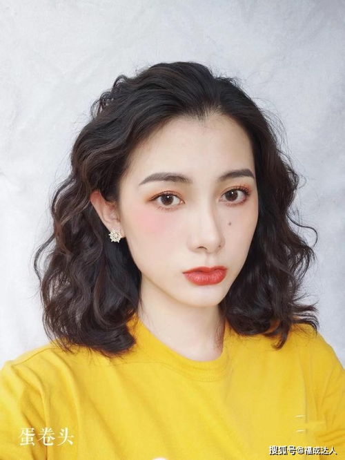 30多岁头发怎么扎有气质,试试这样做,美丽优雅两不误