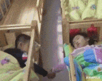 为什么女朋友睡觉总是露牙呢评论区才是最大的亮点