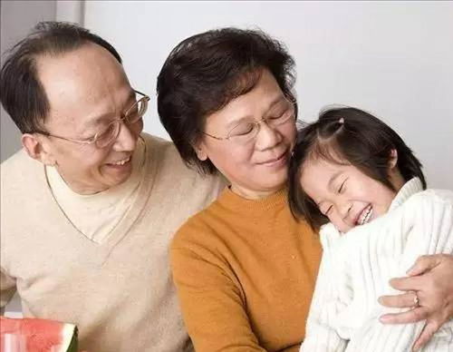 这五种老人并不适合带娃,每一种都对孩子没好处