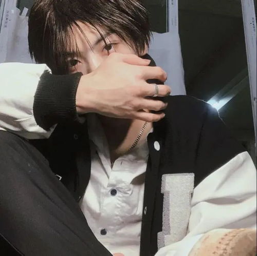清新多样的男生头像