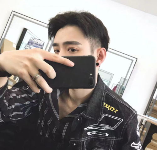 男票疯狂吃飞醋才有这3个表现,再不去哄哄,你们就凉凉了