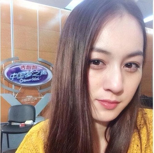 抖音高才艺主播唐艺,年近40岁的大妈,结婚十几年还有两个儿子