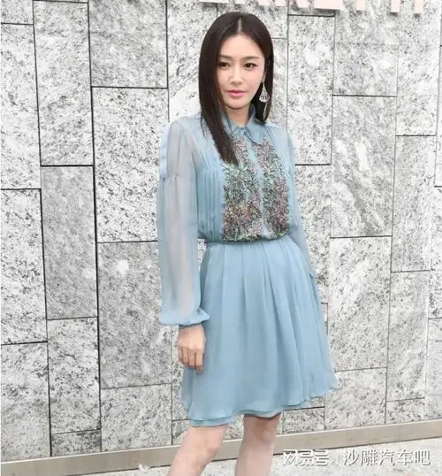 真人中年女性头像秦岚