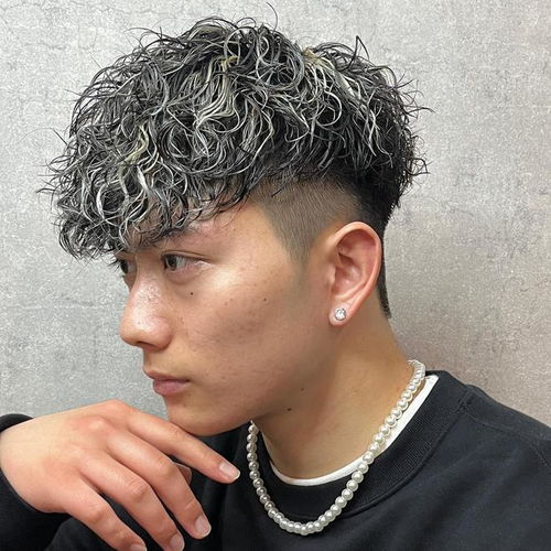 18到28岁的男士,发型别乱剪,要剪就选这4种