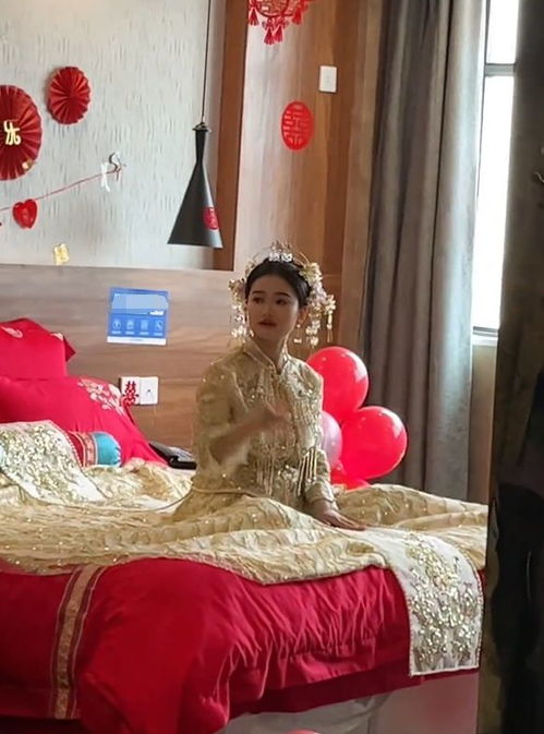 浙江一女子被嫌弃,不允许进侄女婚房,老人她离婚了,不吉利