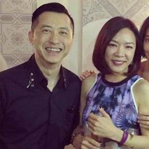 婚前爱了14年,即使摘除子宫也要娶伊能静,为何婚后对她冷淡了