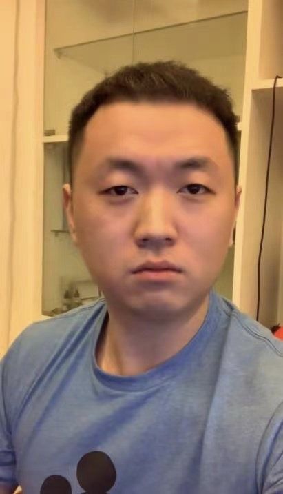 网红药水哥被爆料骗女生去酒店,还派助理在外面守着