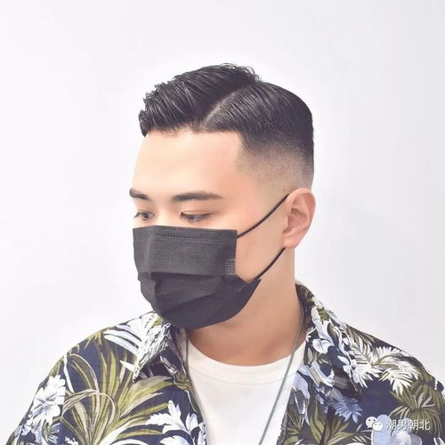 30岁以上的男生,试试短背头发型,轻熟又帅气