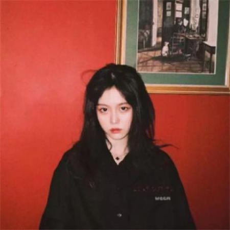 2020微信头像女伤心难过,美女伤心的样子也很美