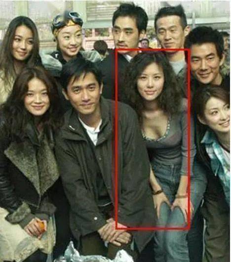 田朴珺,凭什么能挤走原配王江穗,成功嫁给王石