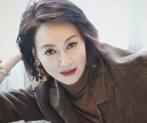 活出了别人的两辈子3岁乞讨,22岁拿影后,60岁仍在等初恋