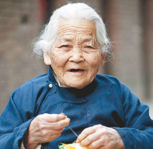 故事卧冰求鲤,奉母至孝恶狼送食,状元及第柳氏庄中猎户众乡亲网易订阅