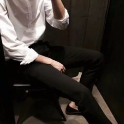 衬衫加领带,奈斯