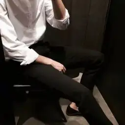 衬衫加领带,奈斯